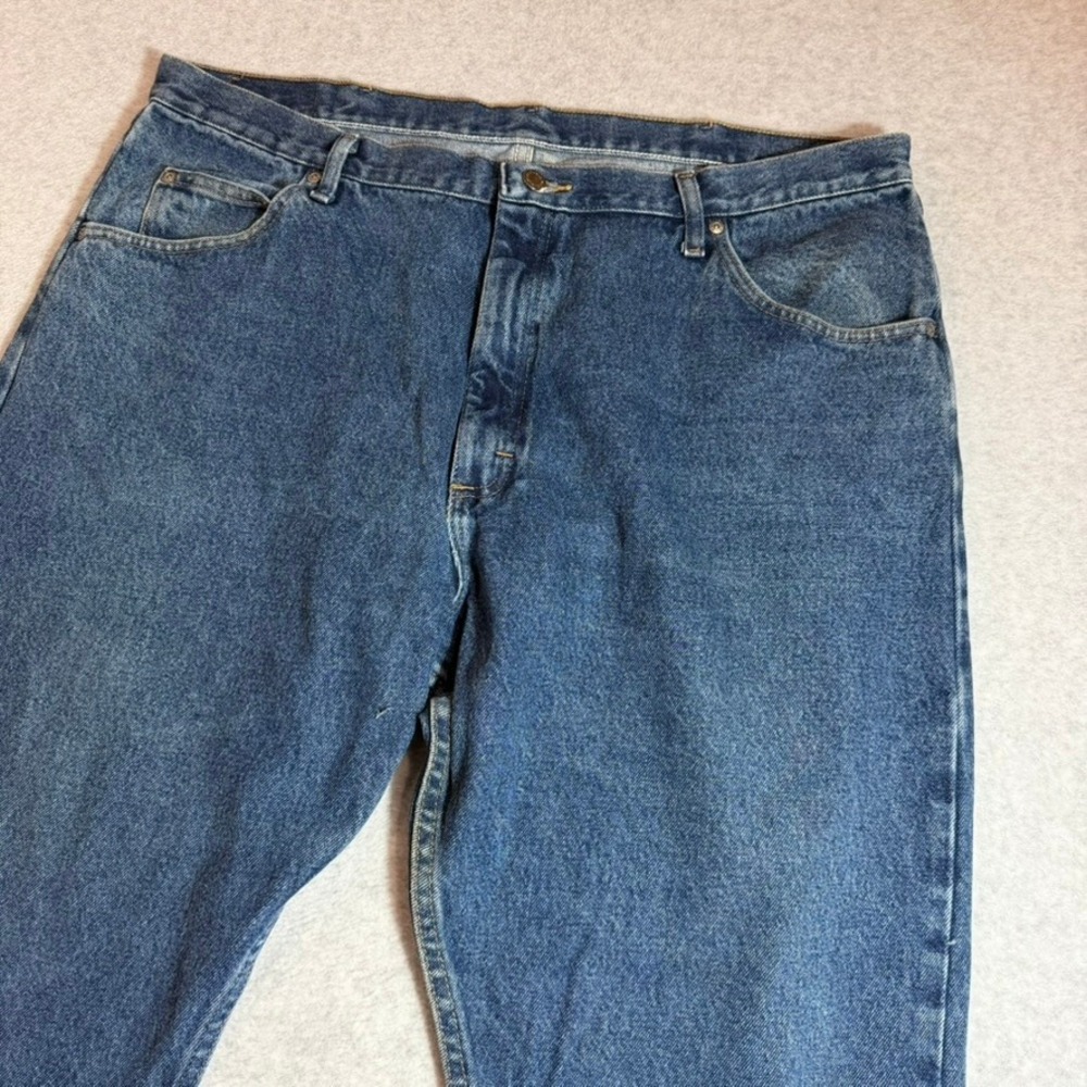 Wrangler Jeans Mens 42x29 Blue Relaxed Fit Medium Wash
